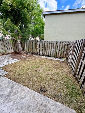 2511 SE 15th Ct, Homestead, FL 33035