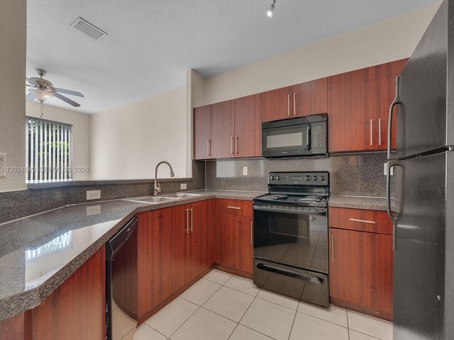 2511 SE 15th Ct, Homestead, FL 33035