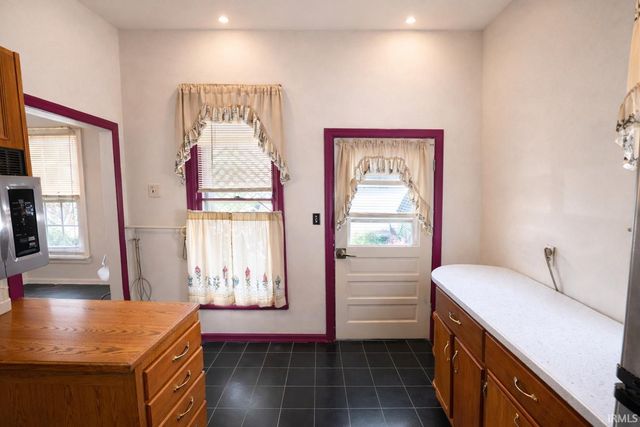 710 E 6th Street, Anderson, IN 46012
