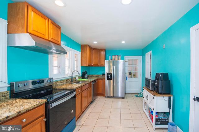 101 BROOKES AVE, Gaithersburg, MD 20877