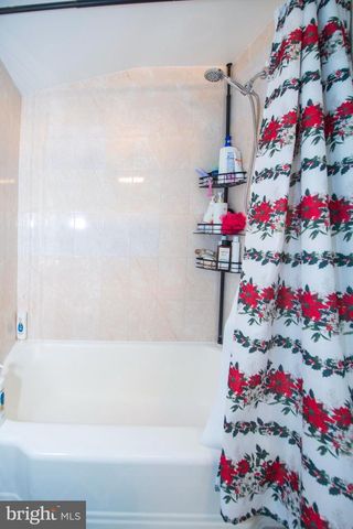 101 BROOKES AVE, Gaithersburg, MD 20877