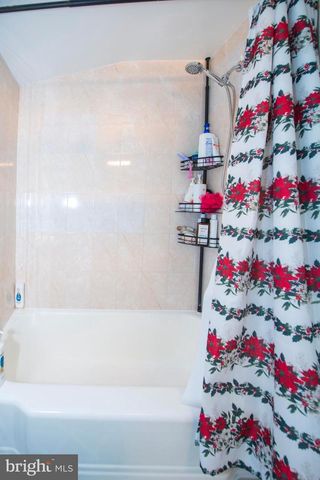 101 BROOKES AVE, Gaithersburg, MD 20877