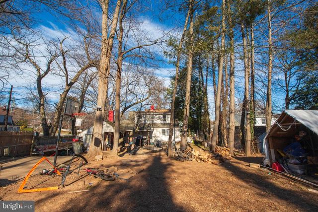 101 BROOKES AVE, Gaithersburg, MD 20877