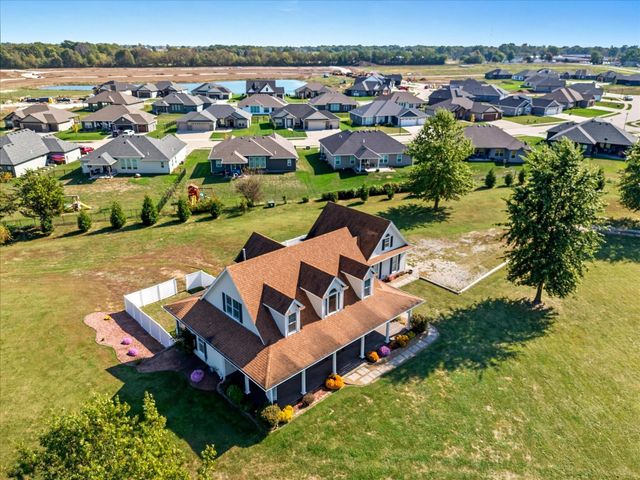 14640 N RICKETTS RD, Hallsville, MO 65255