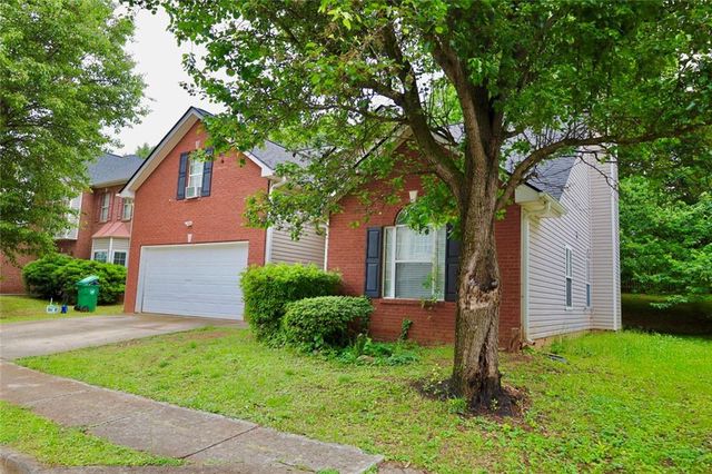 876 Ashton Oak Circle, Stone Mountain, GA 30083
