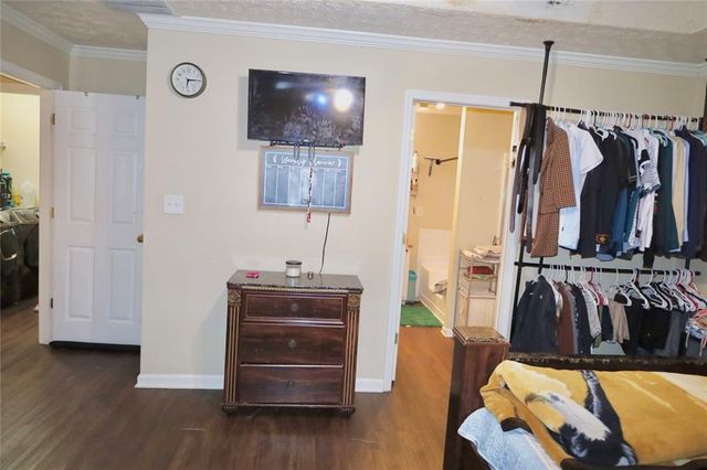 876 Ashton Oak Circle, Stone Mountain, GA 30083