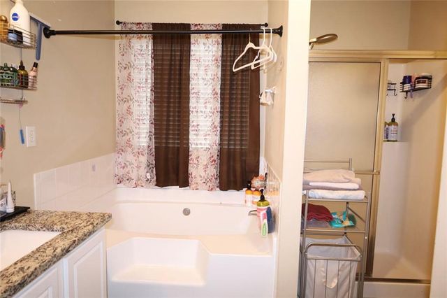 876 Ashton Oak Circle, Stone Mountain, GA 30083