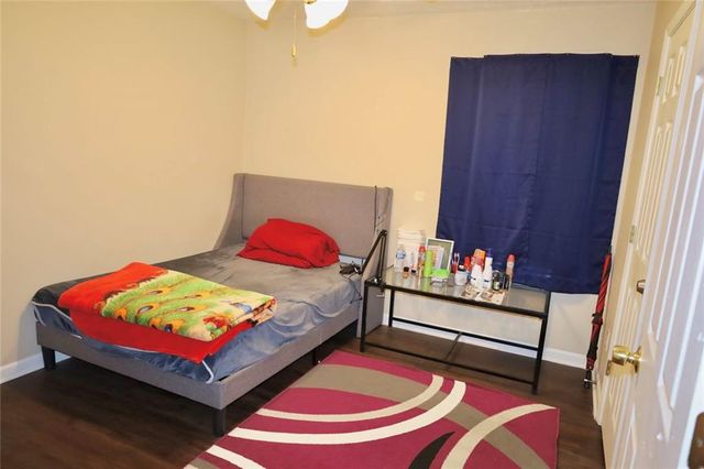 876 Ashton Oak Circle, Stone Mountain, GA 30083