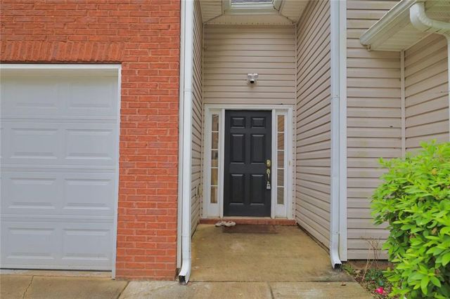 876 Ashton Oak Circle, Stone Mountain, GA 30083