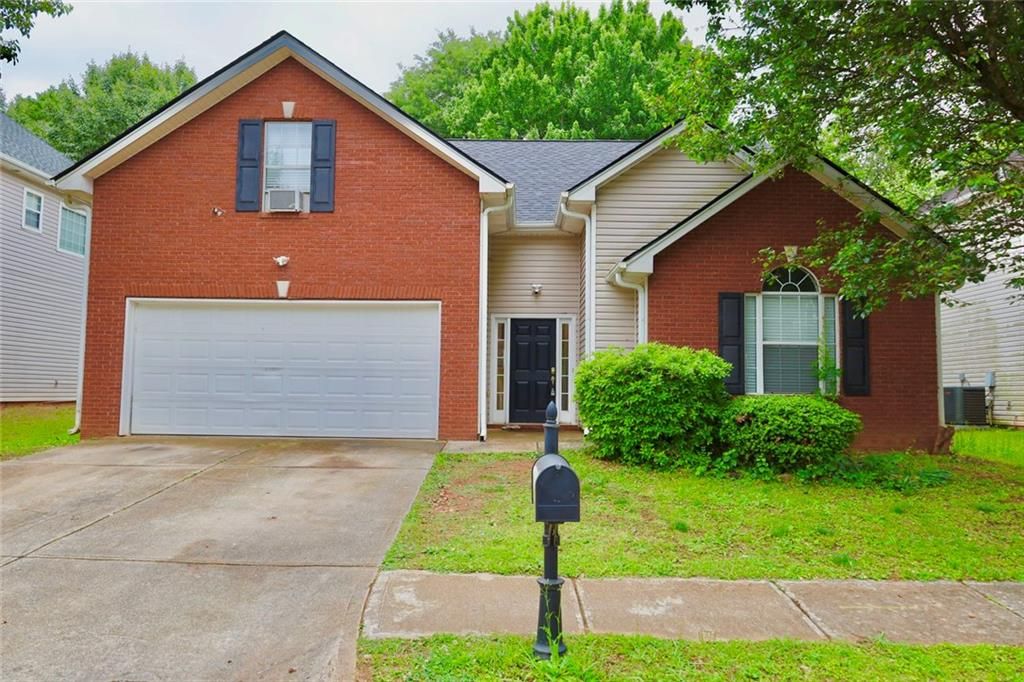 876 Ashton Oak Circle, Stone Mountain, GA 30083