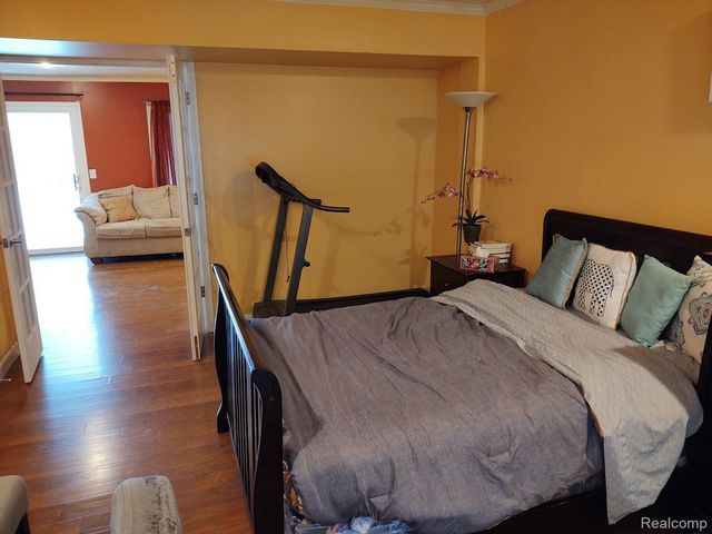 1432 Pond View Court, Wixom, MI 48393