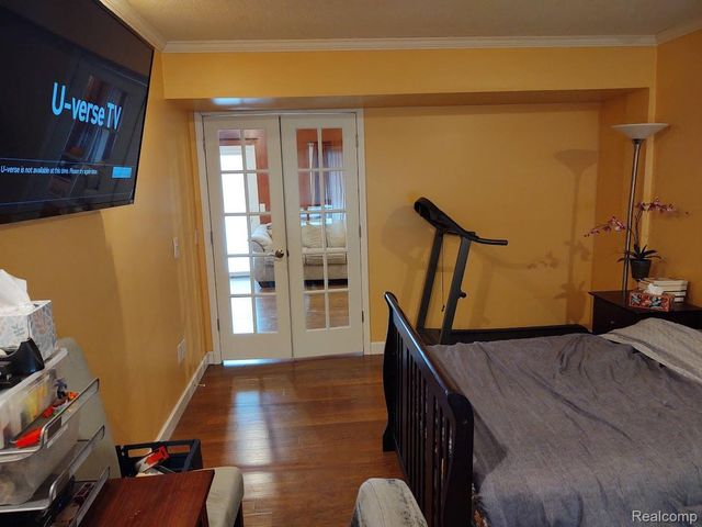 1432 Pond View Court, Wixom, MI 48393