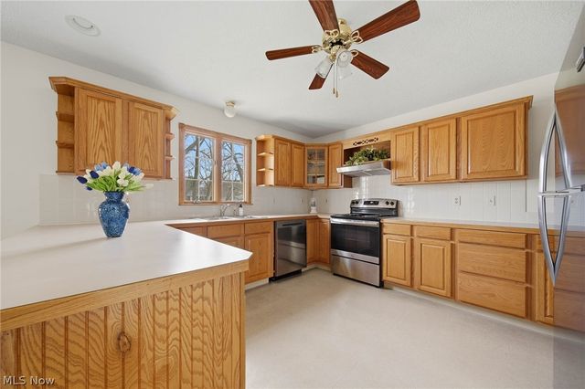 5271 Dolores Street SW, Canton, OH 44706