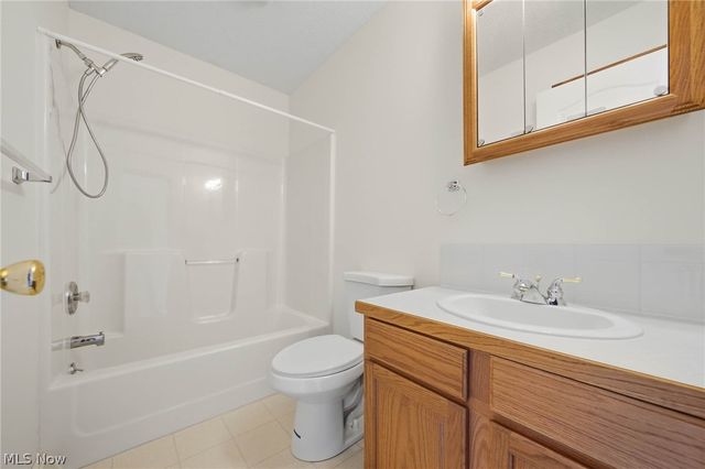 5271 Dolores Street SW, Canton, OH 44706