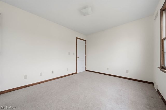 5271 Dolores Street SW, Canton, OH 44706