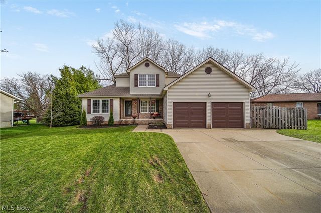 5271 Dolores Street SW, Canton, OH 44706