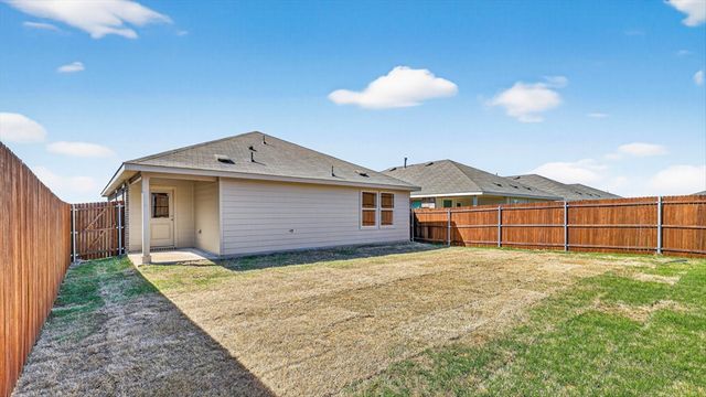 1621 TIN ROOF Road, Denton, TX 76249