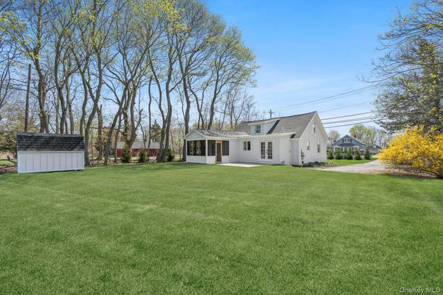 5075 Main Road, Laurel, NY 11948