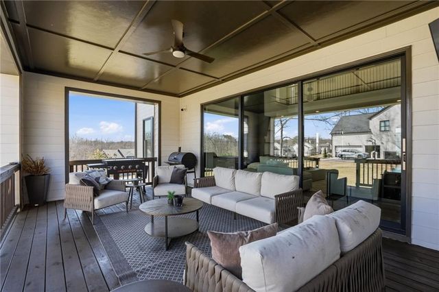 17105 River Overlook Drive, Roswell, GA 30075