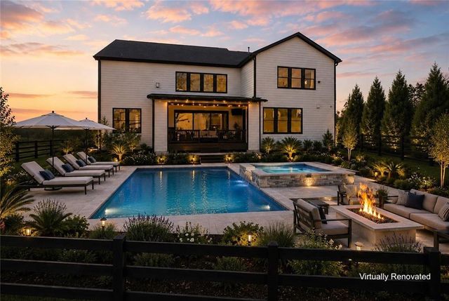 17105 River Overlook Drive, Roswell, GA 30075