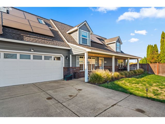1898 IRON HORSE Rd, Eugene, OR 97402