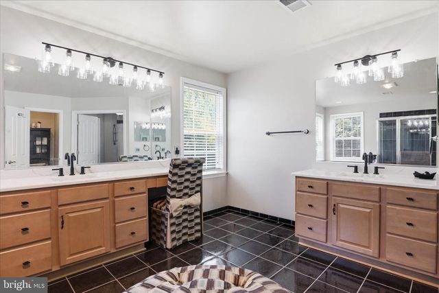 7689 PINEWILD RD, Seven Valleys, PA 17360