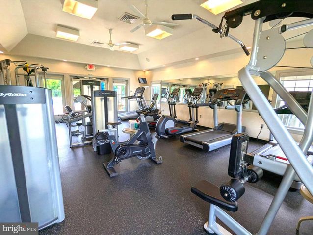 7689 PINEWILD RD, Seven Valleys, PA 17360
