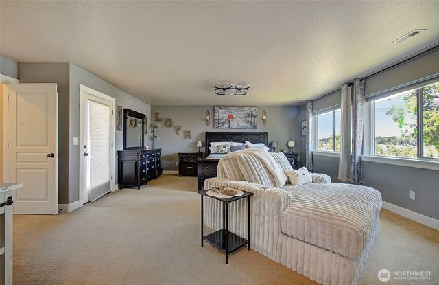 15202 NE 102nd Way, Vancouver, WA 98685
