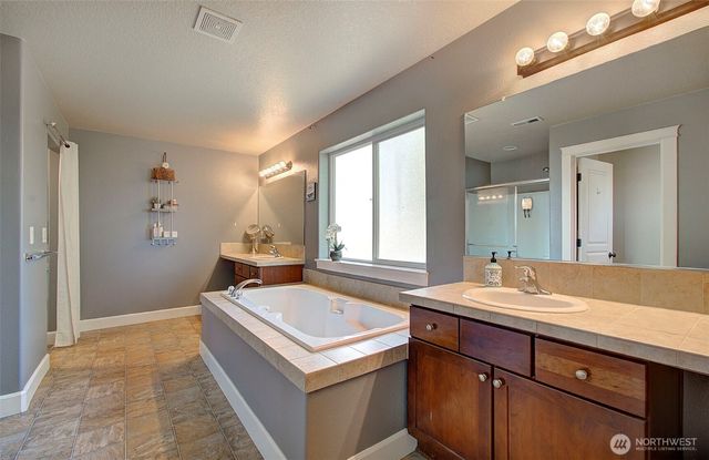 15202 NE 102nd Way, Vancouver, WA 98685