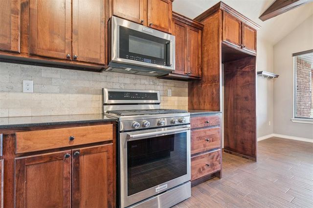 20644 Landmark Drive, Harrah, OK 73045