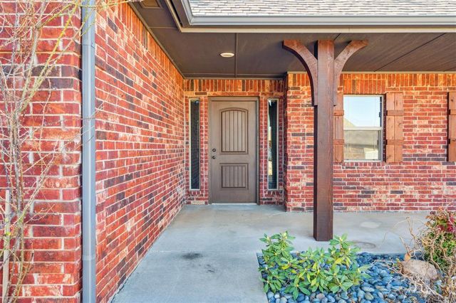 20644 Landmark Drive, Harrah, OK 73045