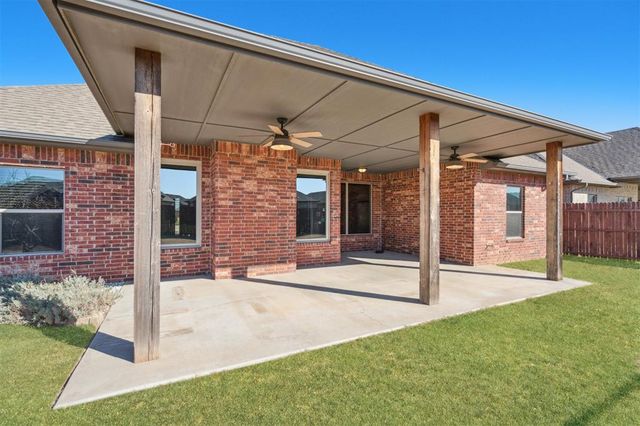 20644 Landmark Drive, Harrah, OK 73045