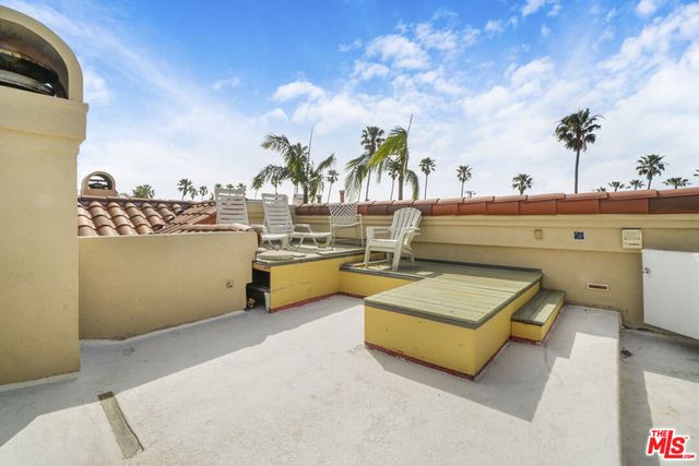 730 S Catalina Avenue D, Redondo Beach, CA 90277