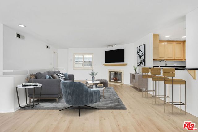 730 S Catalina Avenue D, Redondo Beach, CA 90277