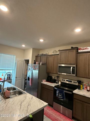 860 ROTARY Road, Jacksonville, FL 32211