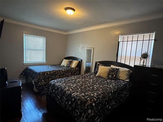 17566 Stoepel Street, Detroit, MI 48221