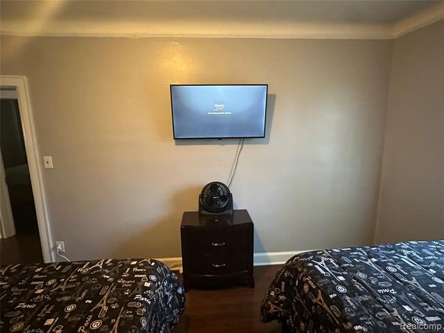 17566 Stoepel Street, Detroit, MI 48221