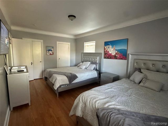 17566 Stoepel Street, Detroit, MI 48221