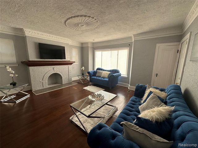 17566 Stoepel Street, Detroit, MI 48221