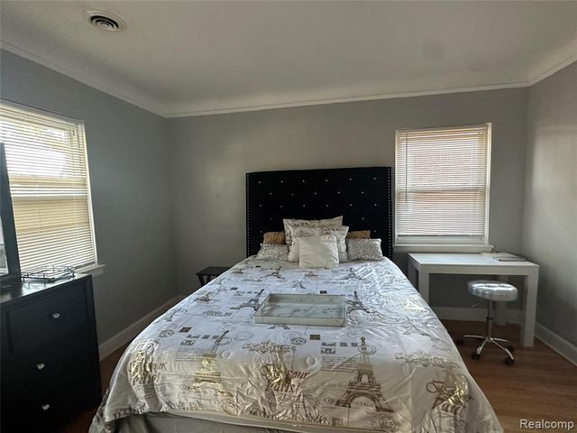 17566 Stoepel Street, Detroit, MI 48221