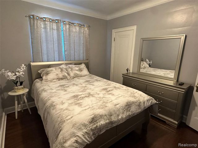 17566 Stoepel Street, Detroit, MI 48221