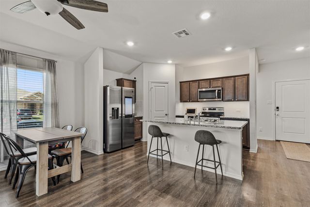 207 Dartmouth Avenue, Farmersville, TX 75442