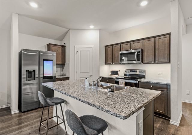 207 Dartmouth Avenue, Farmersville, TX 75442