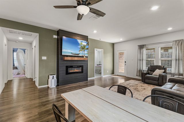 207 Dartmouth Avenue, Farmersville, TX 75442