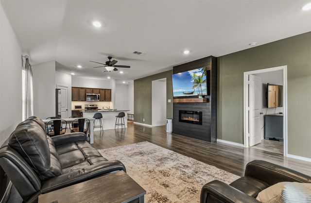 207 Dartmouth Avenue, Farmersville, TX 75442