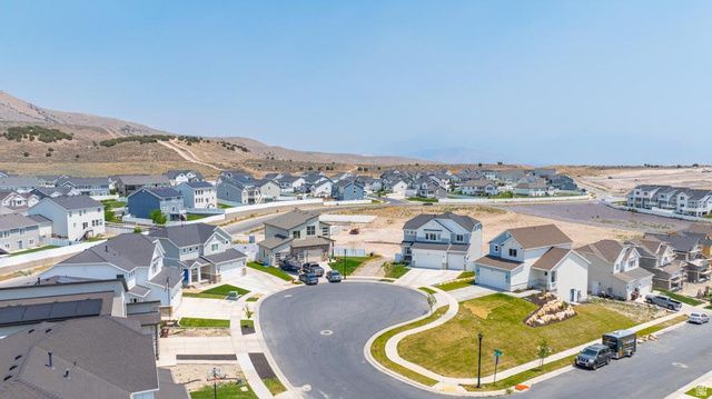 9822 N BRIDGE ST, Eagle Mountain, UT 84005