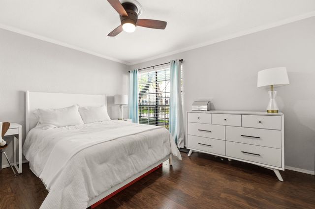 7640 W Greenway Boulevard 7F, Dallas, TX 75209