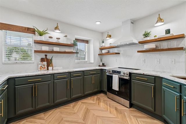 504 WHEATON TRENT PLACE, Tampa, FL 33619