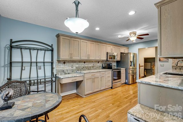 7538 Golf Course Drive S, Denver, NC 28037
