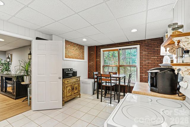 7538 Golf Course Drive S, Denver, NC 28037